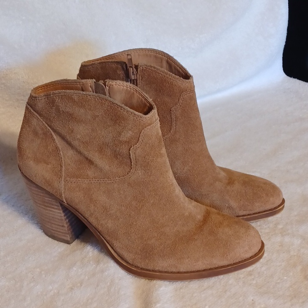 Lucky Brand leather heeled ankle boots women's size 8.5